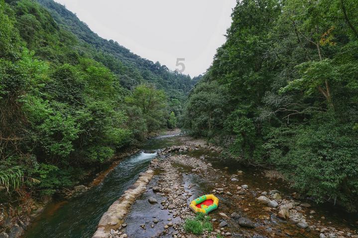 爱合发：深入了解3C检测设备行业中引人注目的拉伸弹簧以及其应用领域